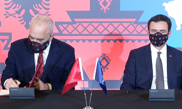EDI RAMA ALBIN KURTI