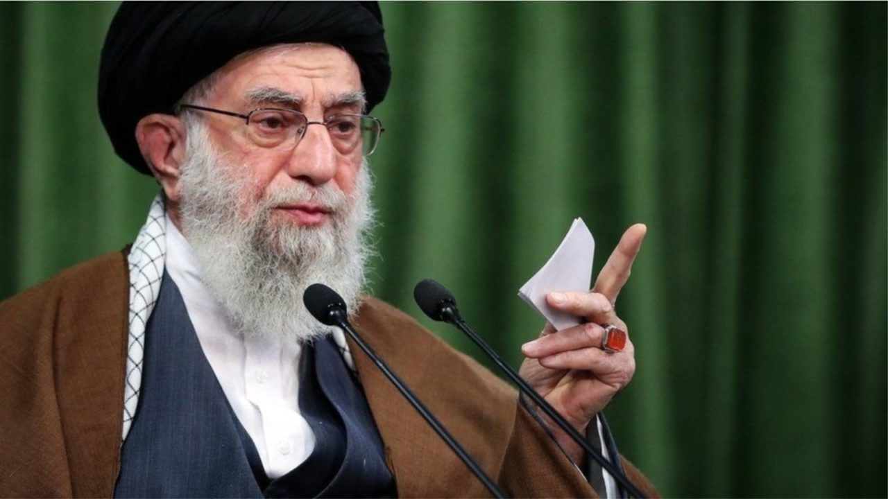 khamenei-paralajmeron-shtypje-te-protestave-ne-iran