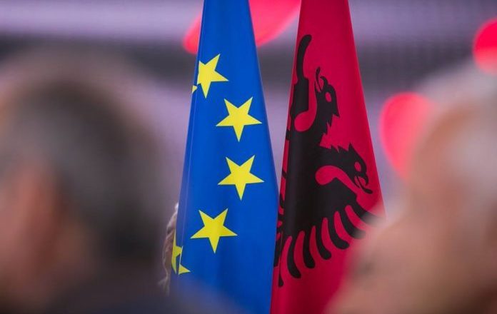 Shqipëria hap të gjithë kapitujt e negociatave me Bashkimin Evropian