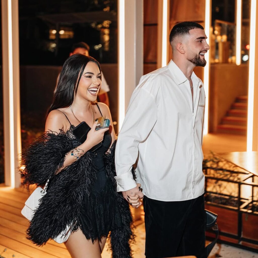 Kida prezanton të fejuarin e saj