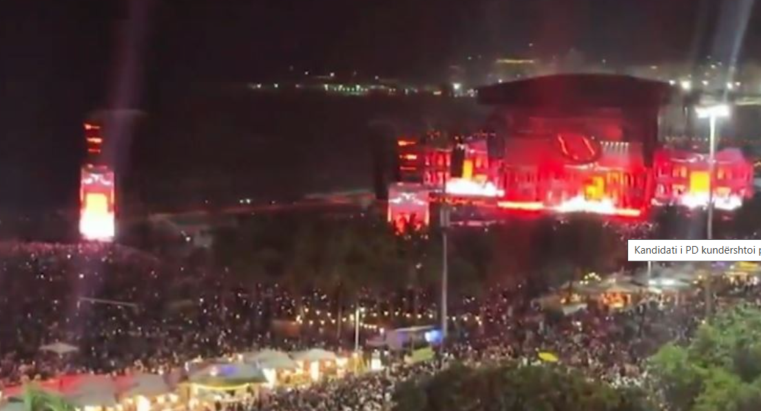 Shmanget tra gjedia në koncertin e Lady Gaga s
