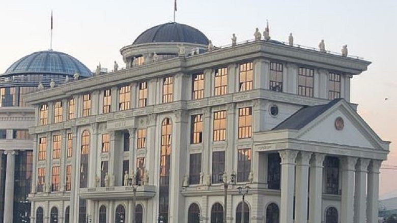 LSDM  Pushteti po përgatit terrenin për propozimin francez  MPJ përgënjeshtron  Opozita përhap histeri  s ka marrëveshje të fshehtë me BE në