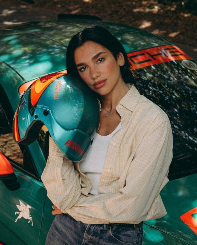Porsche i dizajnuar nga Dua Lipa del në ankand për bamirësi