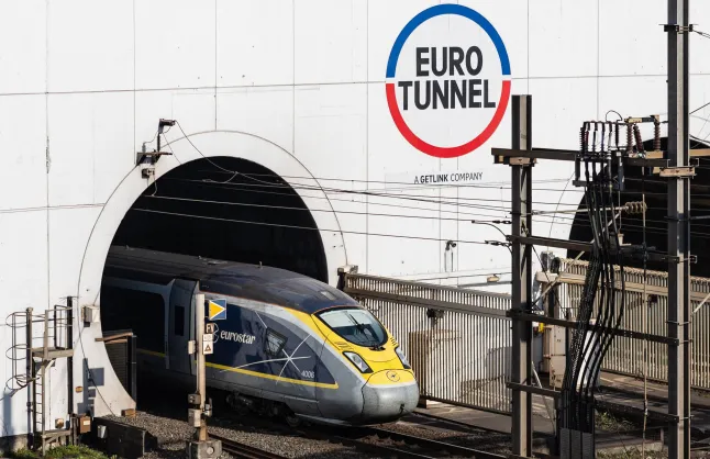 starmer-dhe-merz-nenshkruan-marreveshjen-do-te-kete-tren-direkt-londer-berlin