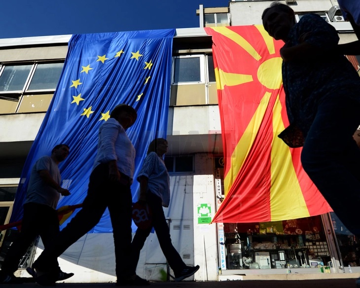 Mosmarrëveshjet dypalëshe dhe zgjerimi i BE së  Austria  Çekia dhe Sllovakia përmendin edhe Maqedoninë e Veriut