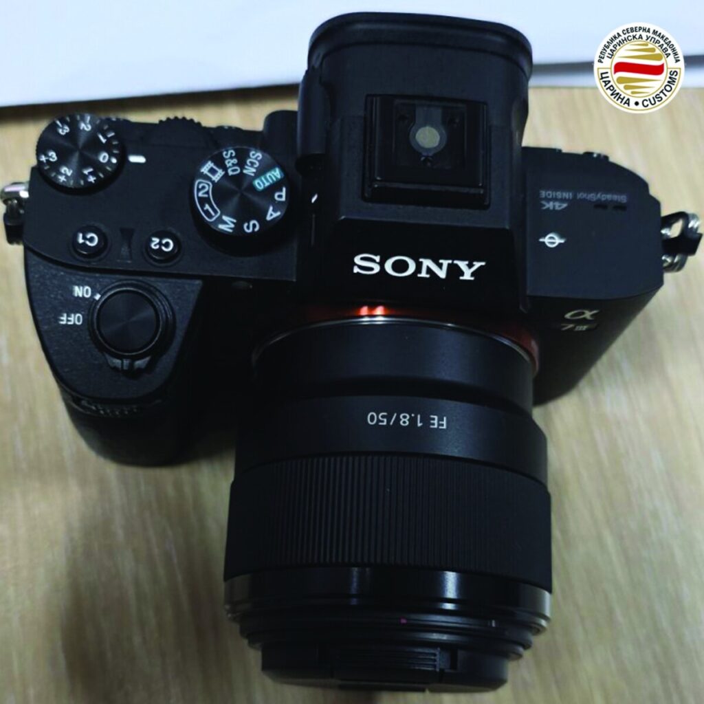 Fotoaparate, turbinë, pllaka qeramike…Dogana me njoftim rreth konfiskimeve që ka bërë në 2 javët e fundit