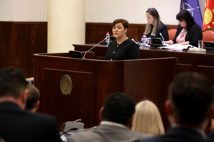 vazhdon-debati-ne-komision-per-propozim-buxhetin-per-vitin-2026