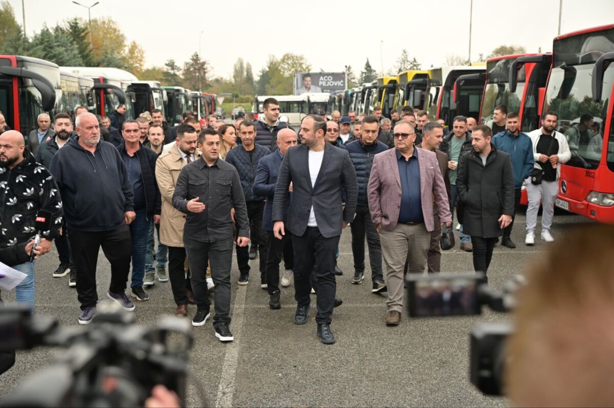 Privatët rikthehen në rrugët e Shkupit  Nga e hëna edhe 55 autobusë të transportuesve privatë