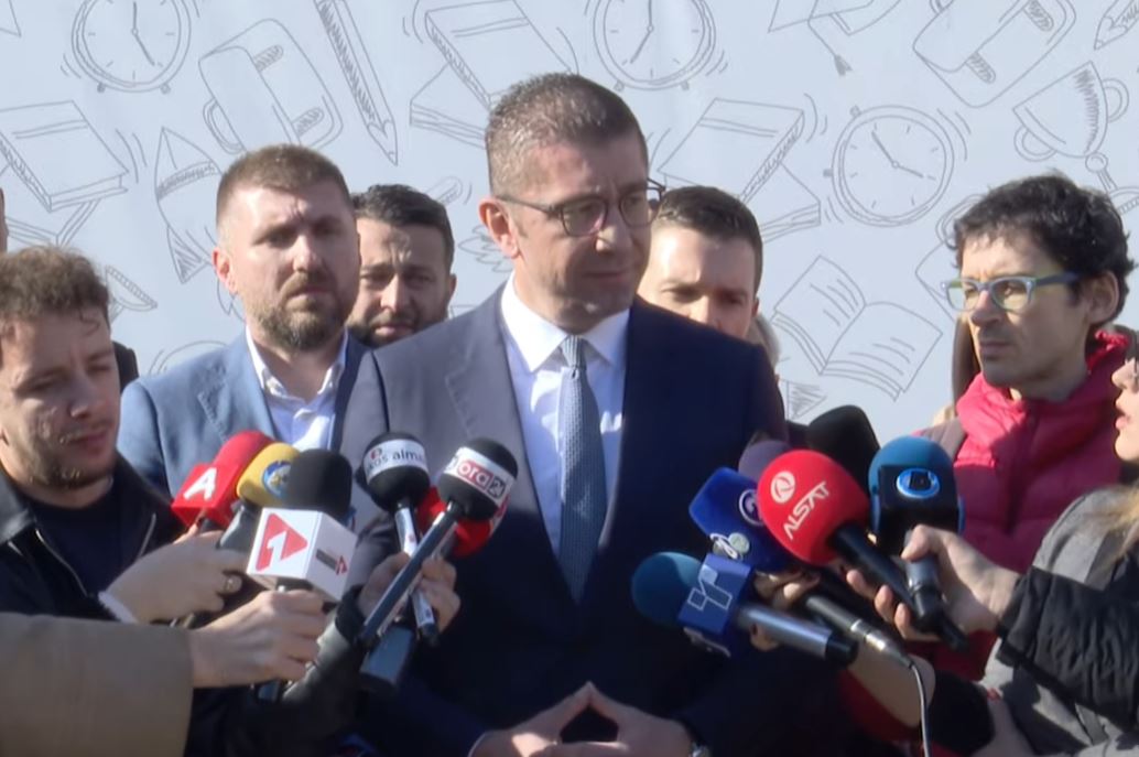 mickoski-ne-lidhje-me-koceskin-prisni-dhe-do-ta-shihni-sikur-gjykatesit-dhe-prokuroret-te-gjykonin-sipas-ligjit-do-t-ua-dhuroja-pagen-time