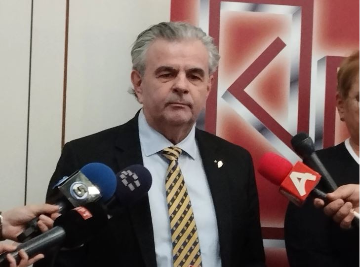  Do të mbetemi me diploma por pa punë   Peshev  Priten ndryshime të mëdha në profilet e fuqisë punëtore në Maqedoni