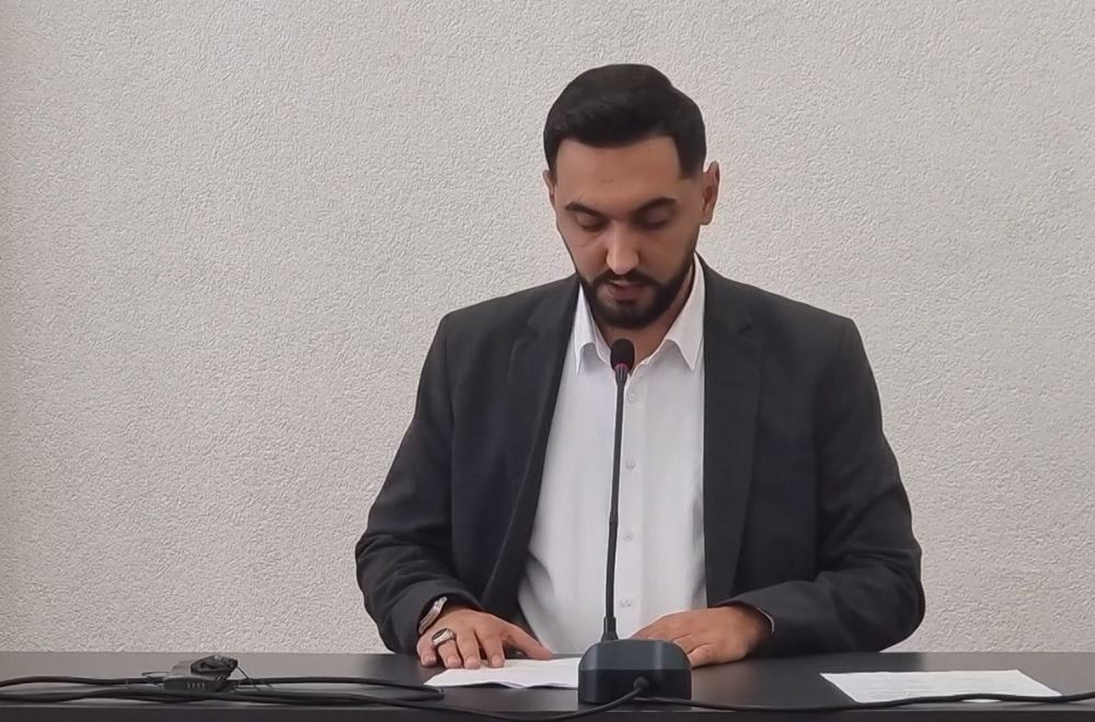 Ajhan Sulkoski kryetar i këshillit të Komunës së Kërçovës  VMRO DPMN  LSDM dhe VLEN e zgjodhën me 12 vota  pro 