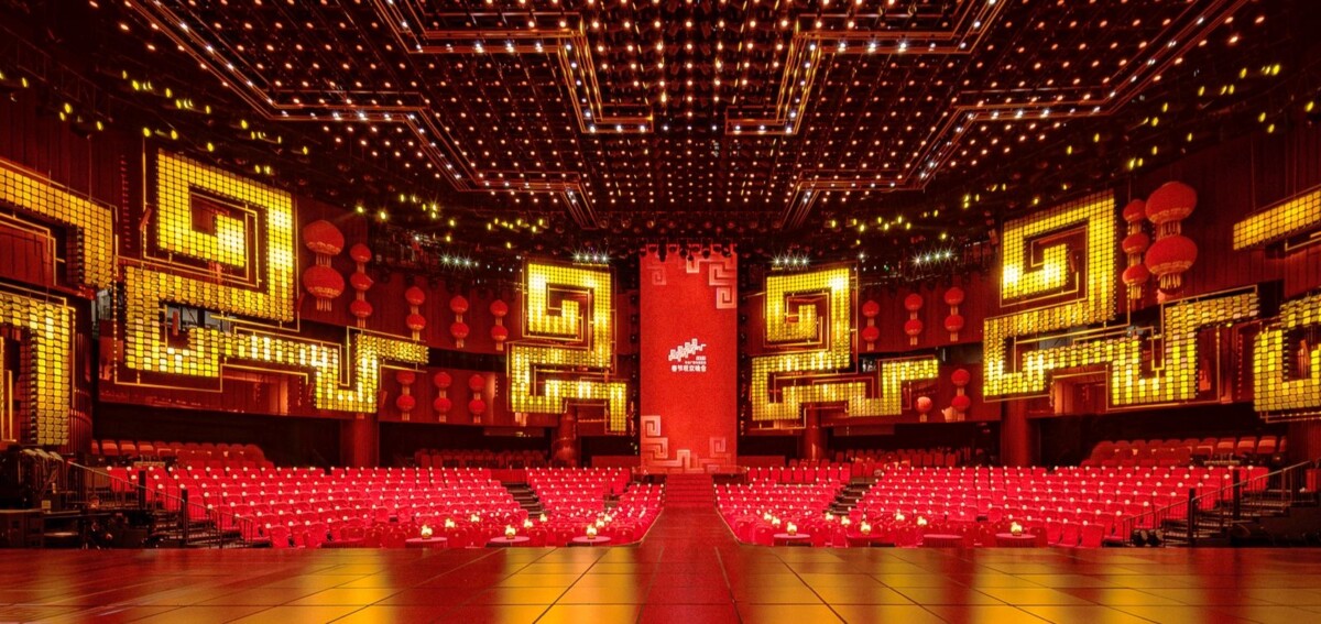 Galaja e Festës së Pranverës  një risi artistike e teknologjike