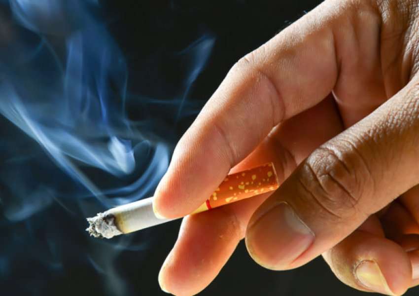 Vetëm ata që paguajnë anëtarësi në një klub privat do të mund të pinë cigare   ndryshime në Ligjin për duhanin