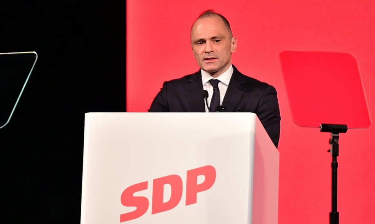 Filipçe nga Zagrebi kritikon procesin e eurointegrimeve  Po rritet ndikimi i oligarkisë