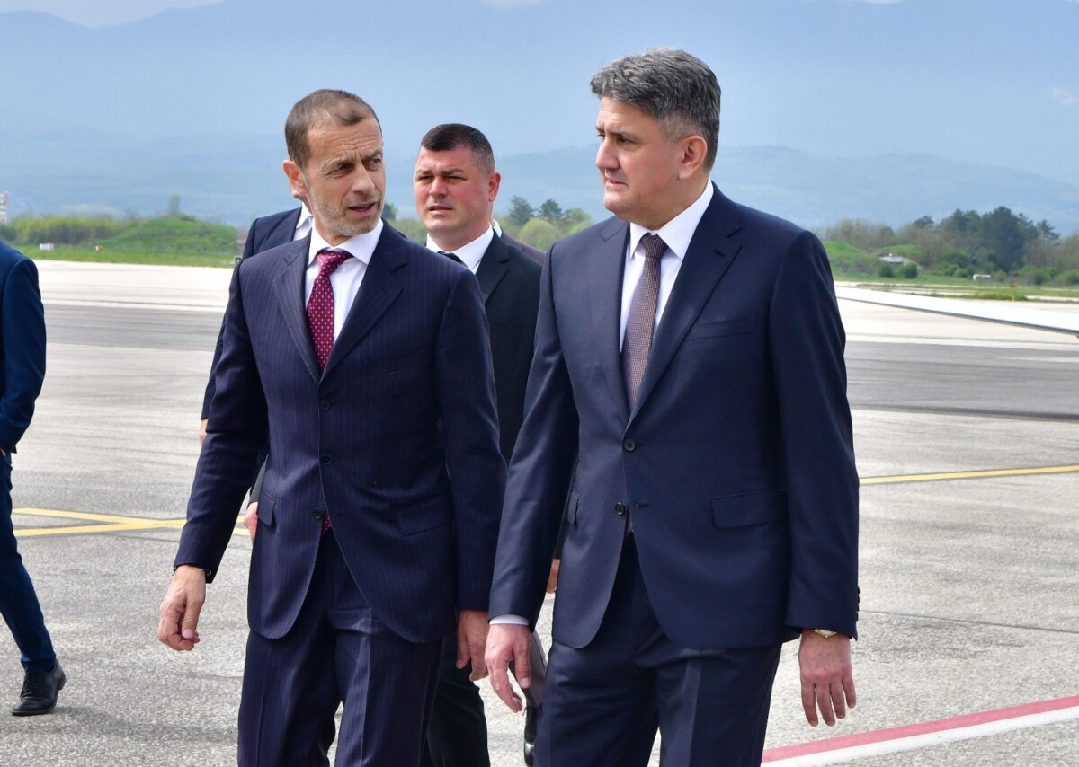 Presidenti i UEFA s  Aleksander Čeferin në Shkup  Omeragiç  Diskutojmë për infrastrukturë dhe zhvillimin e të rinjve
