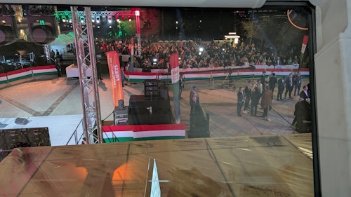 Atmosferë e zymtë në selinë e partisë së Orbanit