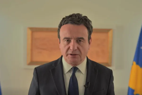 Kurti fajëson opozitën  PDK dhe LDK po sillen edhe më keq se Fatmir Limaj në vitin e kaluar