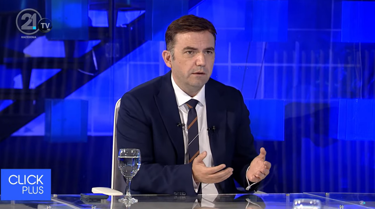 20-ne-kushtetute-eshte-etikete-osmani-ne-click-plus-gjuha-shqipe-eshte-e-barabarte-dhe-zyrtare-ne-maqedoni