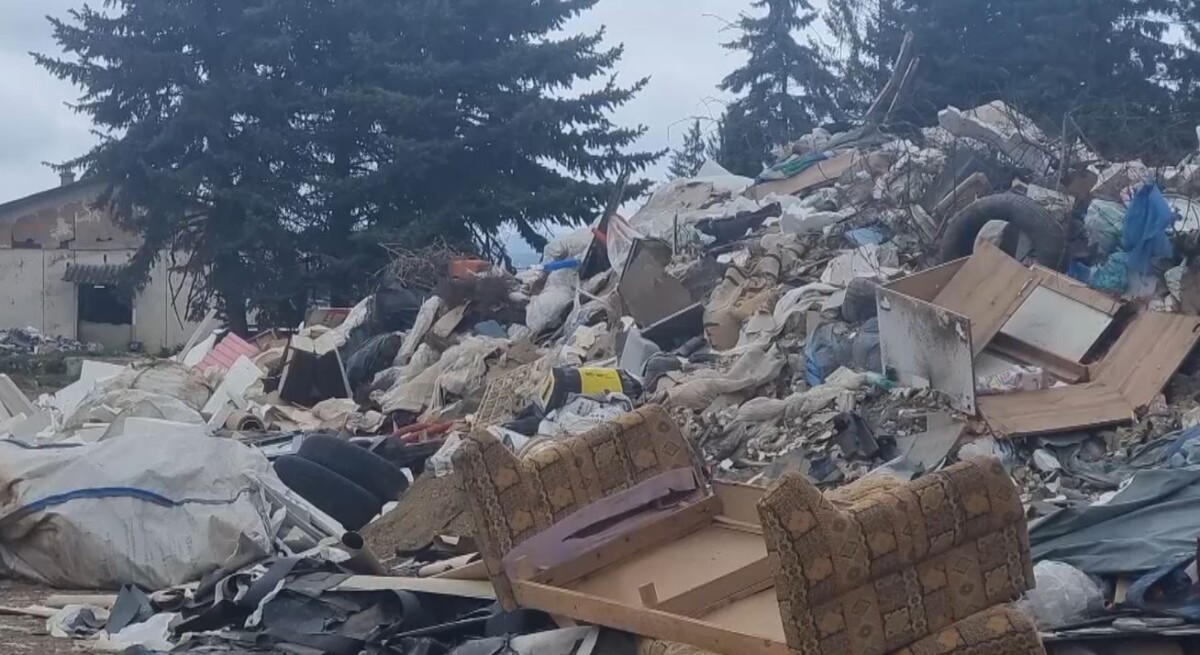 Deponia vazhdon të  helmojë  qytetarët në Kërçovë  Jovanovski premtoi zgjidhje në 3 muajt e parë  por deri më tani pa rezultat