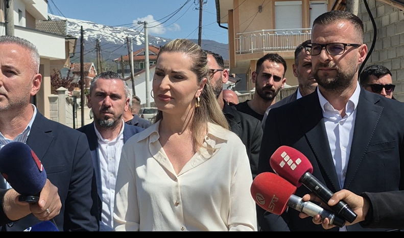  Patjetër që do të kemi lidhshmëri me Shqipërinë    Zekolli  Kemi gjetur zgjidhje që puna në Korridorin 8 mos të ndalet