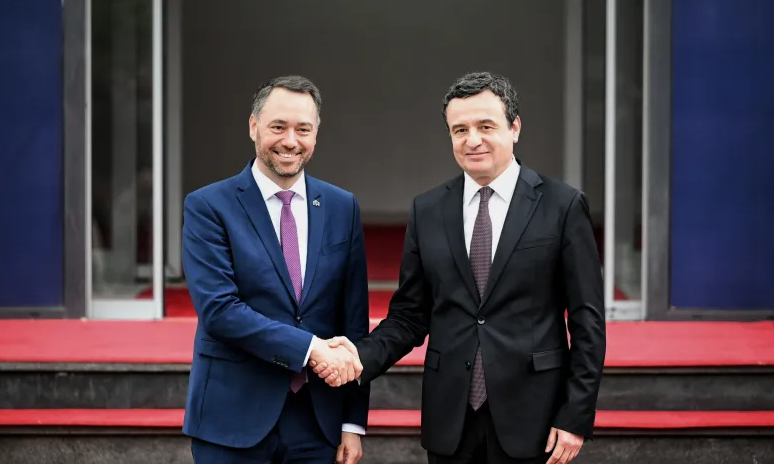 Kryediplomati belg  Kosova të zgjidhë bllokimin politik dhe të vazhdojë dialogun me Serbinë