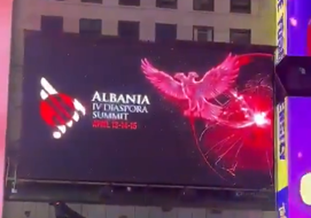 Posteri i Samitit të Diasporës në  Times Square  në New York