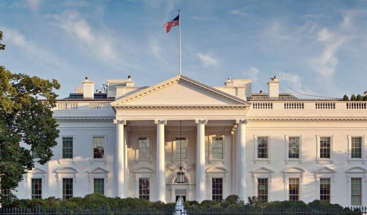 Shtëpia e Bardhë thotë se nuk ka  afat të prerë  për përfundimin e luftës me Iranin