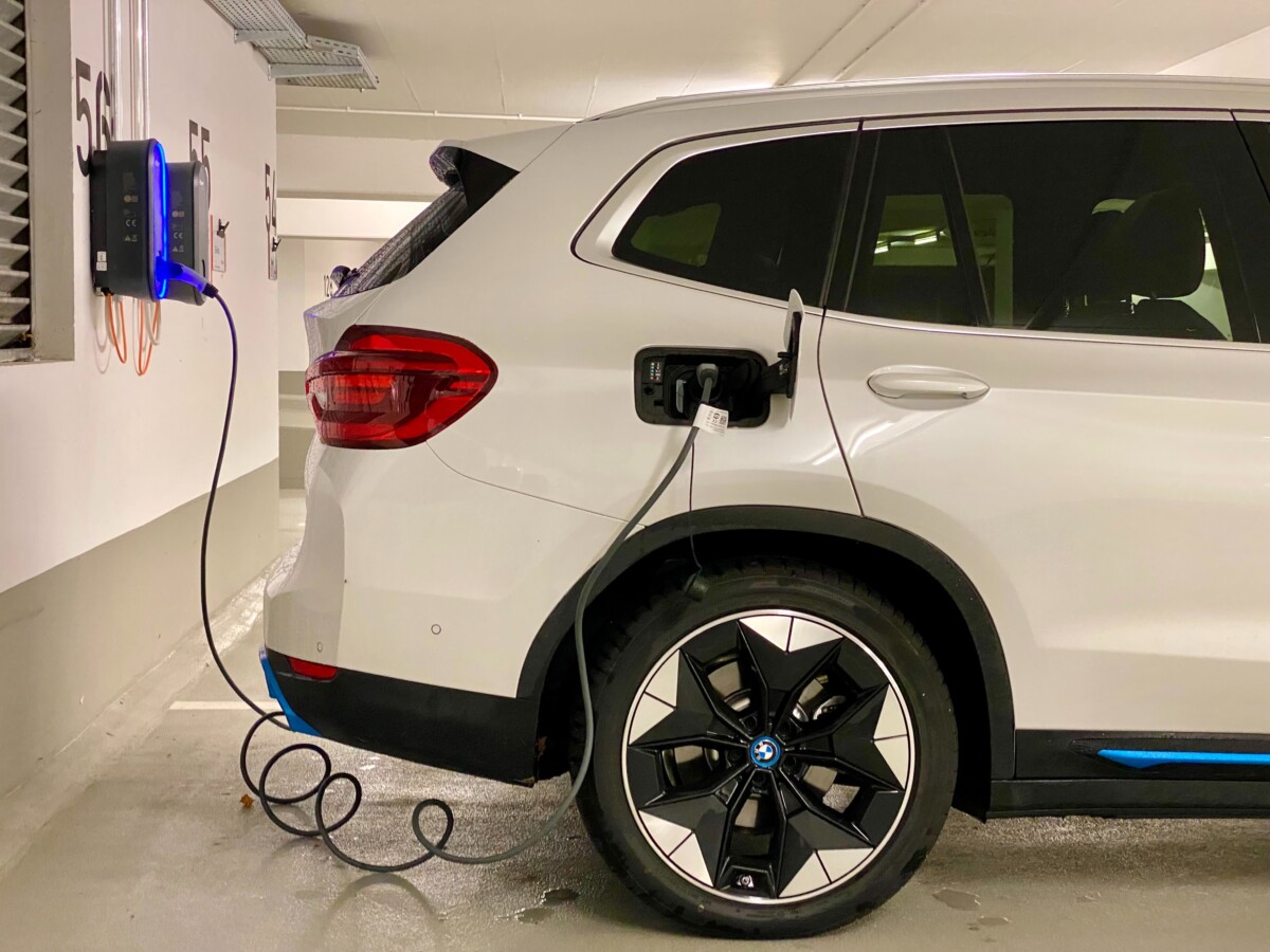 Shitjet e makinave elektrike të përdorura në Britani është rritur për 32 