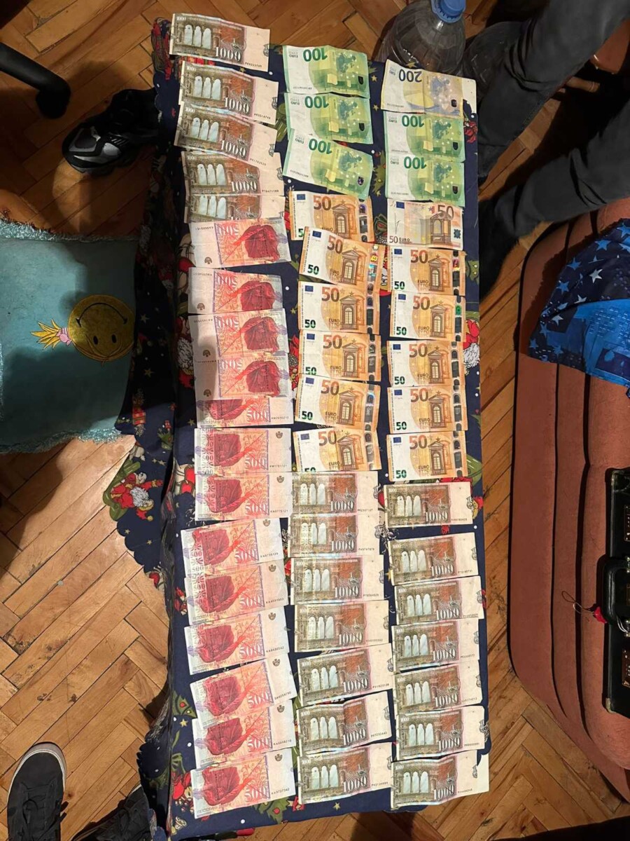 Bastisje në Gostivar  gjenden dr ogë  ar më dhe para  tre persona privohen nga liria