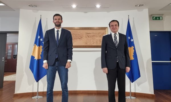  Nuk guxon të merret me Osmanin   Rrahmani thotë se qëllimi kryesor i Kurtit ka qenë eliminimi politik i ish presidentes