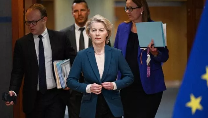 Von der Leyen paralajmëron ligj të ri të BE së kundër TikTok  Instagram dhe Facebook për mbrojtjen e fëmijëve