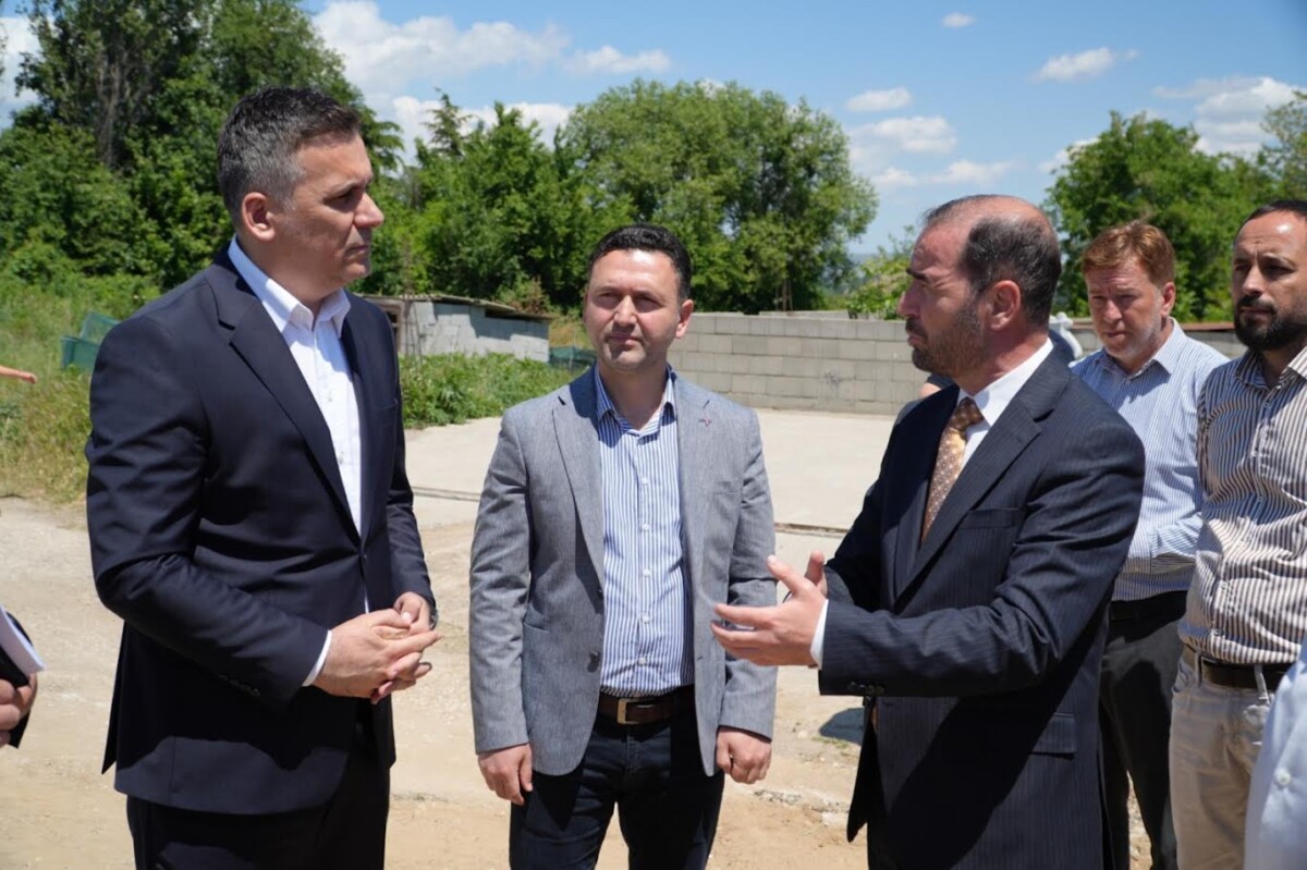  Në realizim e sipër projekte kapitale komunale   Hoxha vizitë pune në Komunën e Studeniçanit