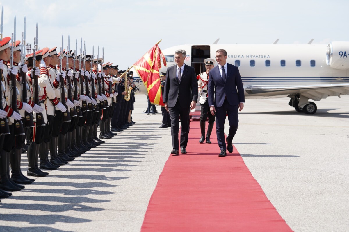 Mickoski priti Plenkoviqin në Ohër  Maqedonia e Veriut dhe Kroacia drejt thellimit të bashkëpunimit strategjik