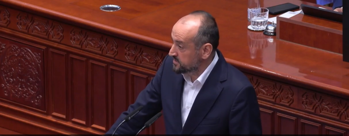 Përplasje për borxhet dhe shpenzimi i parave publike  Bytyqi  A është shqyrtuar me rebalancin skenari i deficitit deri në 6   