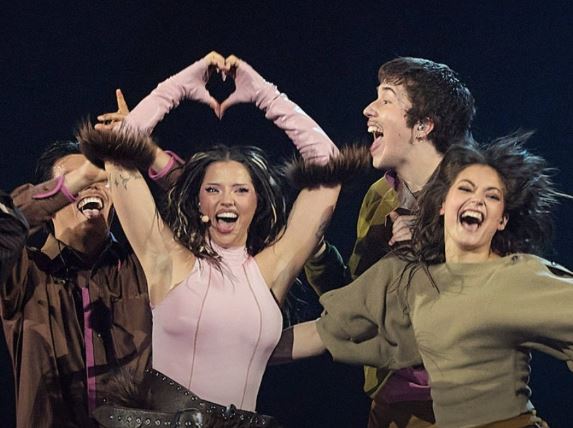 Bullgaria fitoi Eurovisionin  Shqipëria në vendin e 13