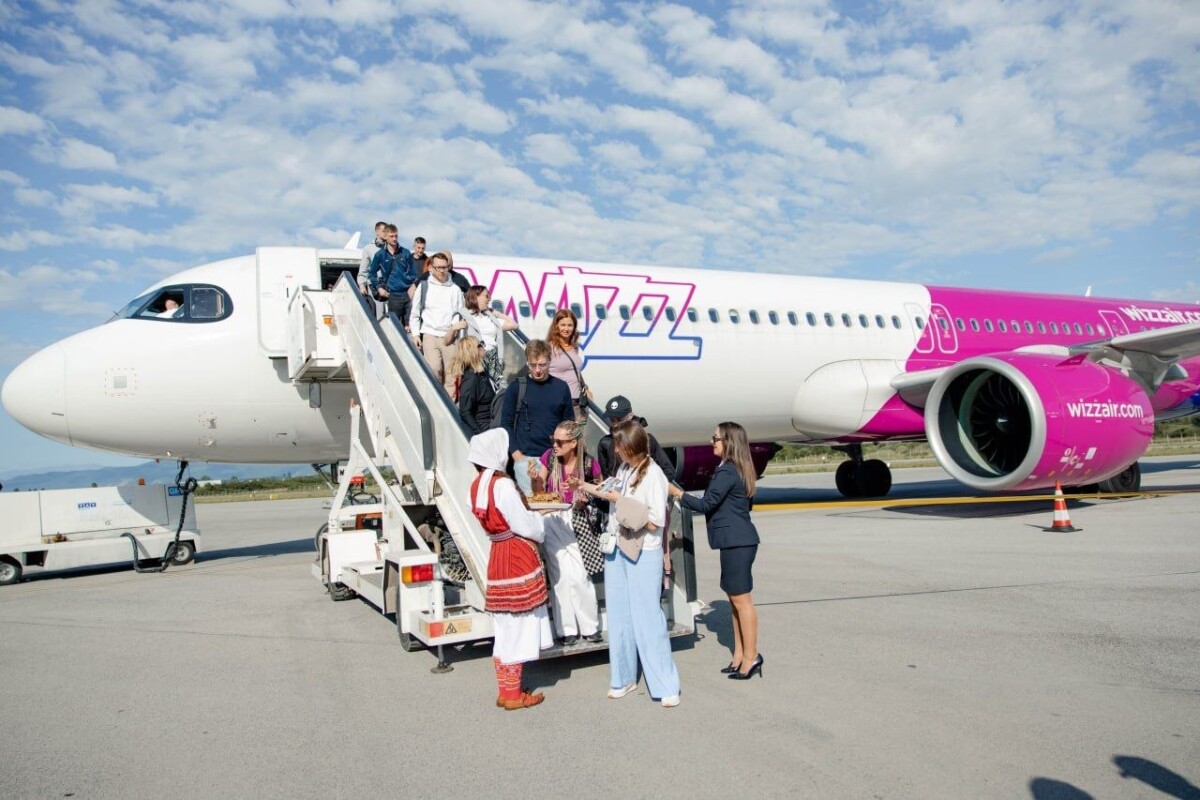 u-realizua-fluturimi-i-pare-nga-vroclavi-ne-oher-te-marten-mberrijne-turistet-nga-katovica-maqedonia-forcon-lidhjet-ajrore-me-polonine