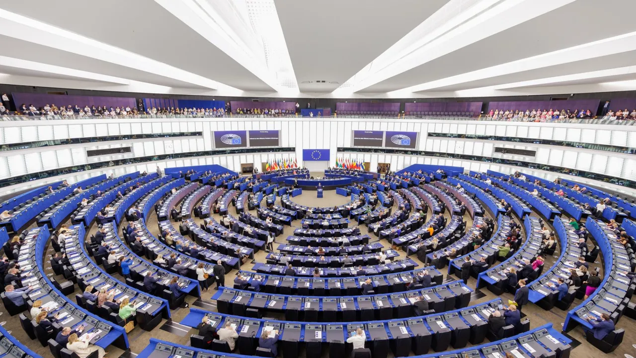 Parlamenti Europian miraton raportin për Maqedoninë  Eurodeputetët e refuzuan amendamentin e Vajcit për protokollin e dytë me Bullgarinë