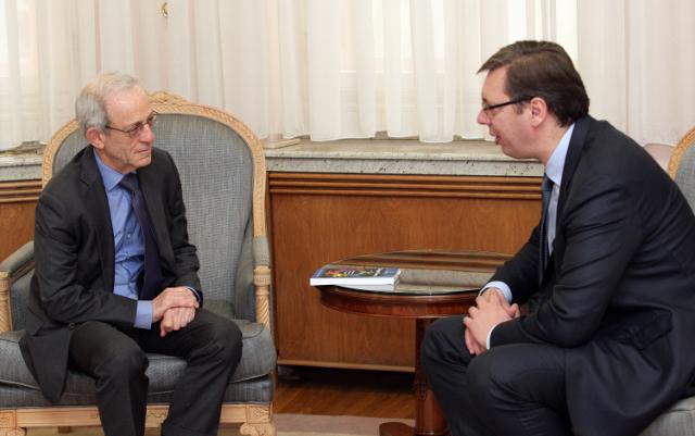 Serwer  Vuçiq po pret mundësinë për të marrë veriun e Kosovës