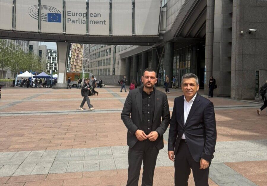 Mexhiti takoi eurodeputetin Adnan Dibrani në Bruksel