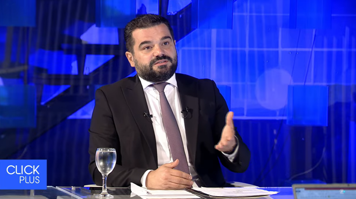 Provimi jurisprudencës  Lloga në Click Plus  Kam marrë iniciativë për ta zgjidhur  i kam dorëzuar ligjet në Kuvend  Qeveria e re i tërhoqi ligjet 