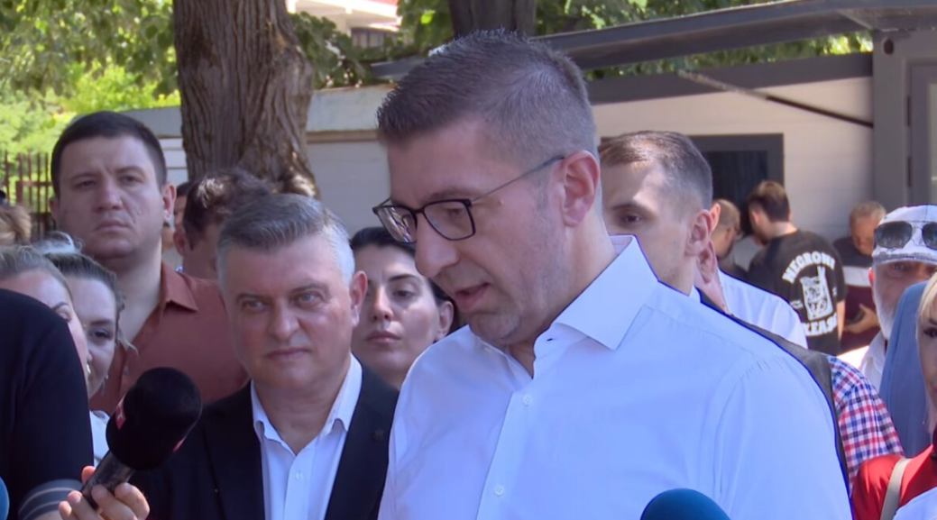 Mickoski pret ulje të çmimeve të derivateve nga e hëna  dizeli më lirë për 7 denarë dhe benzina për 4 denarë