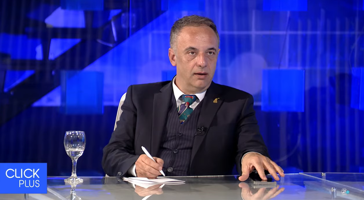 Provimi i jurisprudencës  Aliu  VLEN po bën zgjidhje në bazë të infrastrukturës juridike në vend