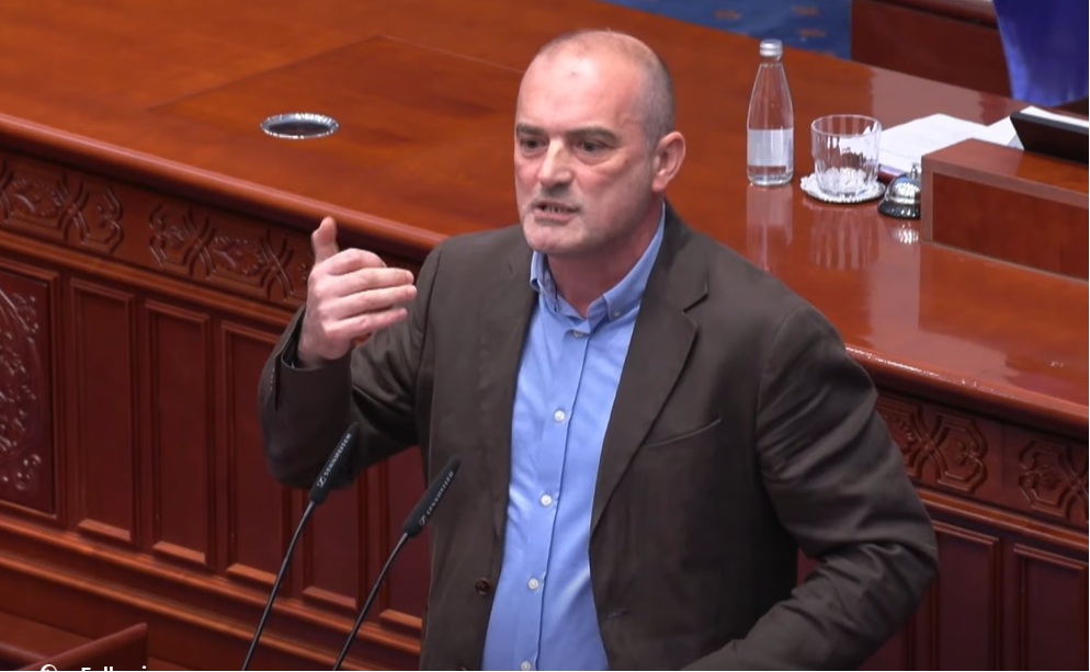 Përplasje për ligjin e ri të përfaqësimit  Snopçe  S ka mekanizma zbatimi  VLEN  Ka ndëshkime të qarta