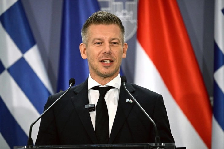 Kryeministri hungarez  Magyar propozon kufizimin e mandateve të deputetëve në 12 vjet