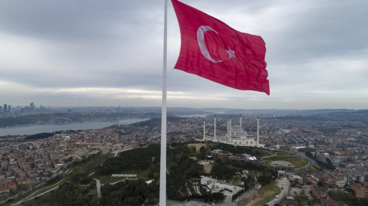 Turqia shënon 10 vjetorin e tentativës së dështuar për grusht shteti  Ulusoy  Sovraniteti i përket kombit