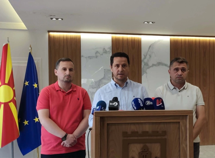 Limani nuk ndjen përgjegjësi morale për ujin në Gostivar  aktivizon shtabin e krizës dhe pezullon drejtuesit e NP  Komunalec 
