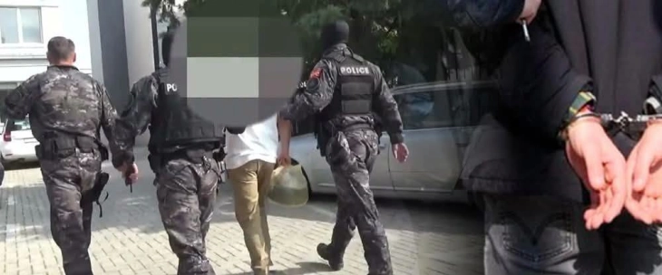 Arrestohet një banor i Strumicës  transportonte emigrantë me targa të një automjeti tjetër dhe pa patentë shoferi