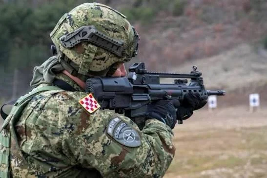 Kroacia planifikon ta rrisë numrin e ushtarëve në KFOR