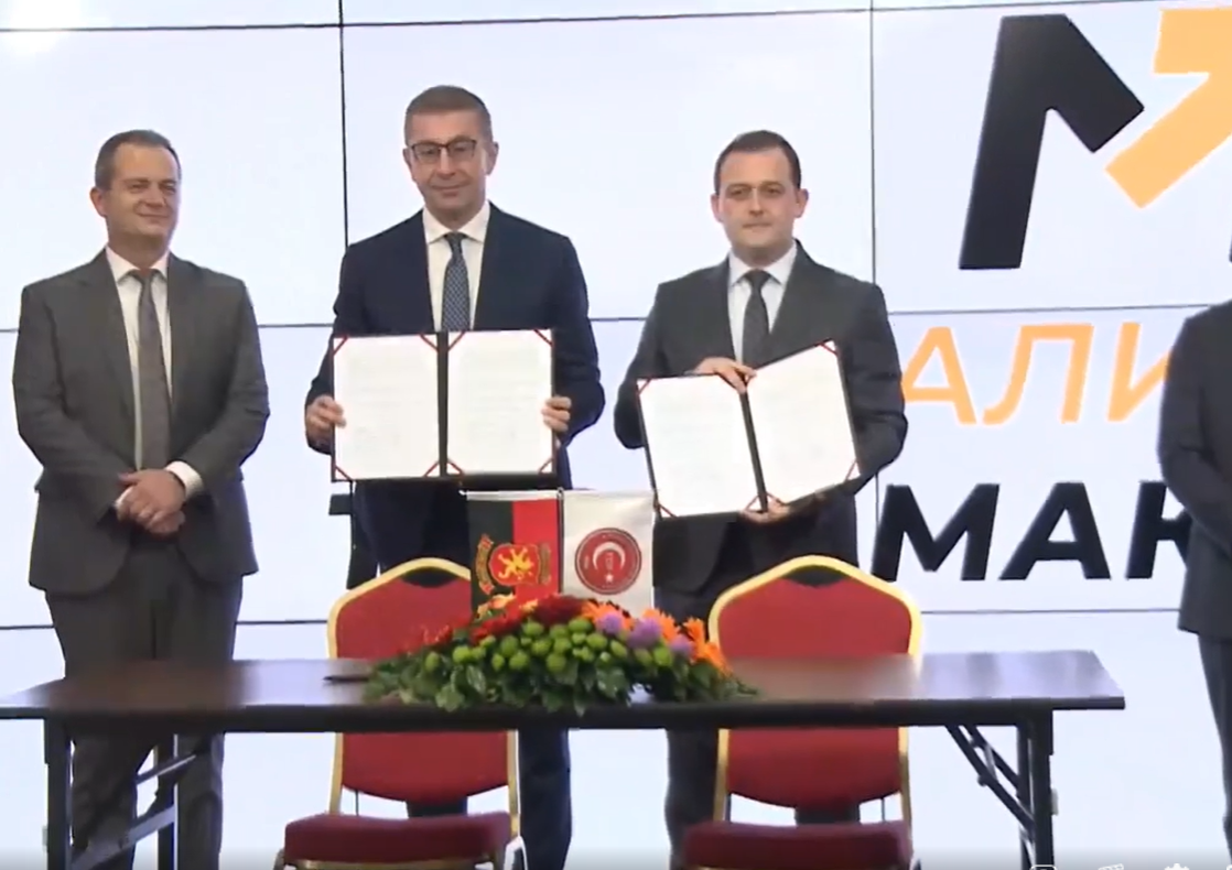 PDT hyn në qeveri   do të marrë një ministri  Nënshkruan marrëveshje koalicioni me VMRO DPMNE në