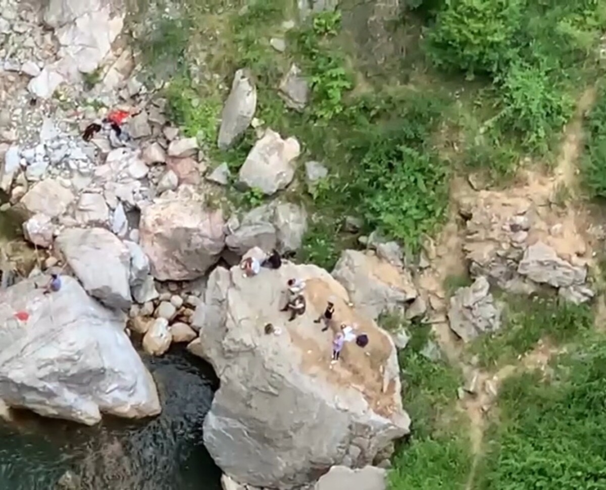 ngjarje-e-rende-ra-nga-shkembinjte-humb-jeten-alpinisti-shqiptar